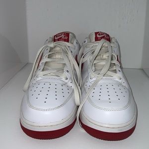 Nike Air Force 1 Low Gym Red 2011 Size 10.5 -